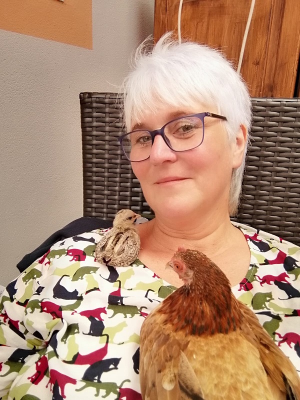 Portrait der Hühneroma